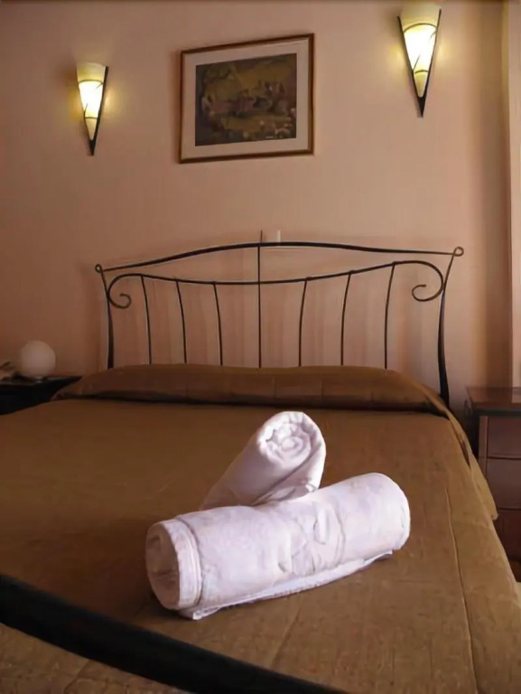Ahilion Hotel