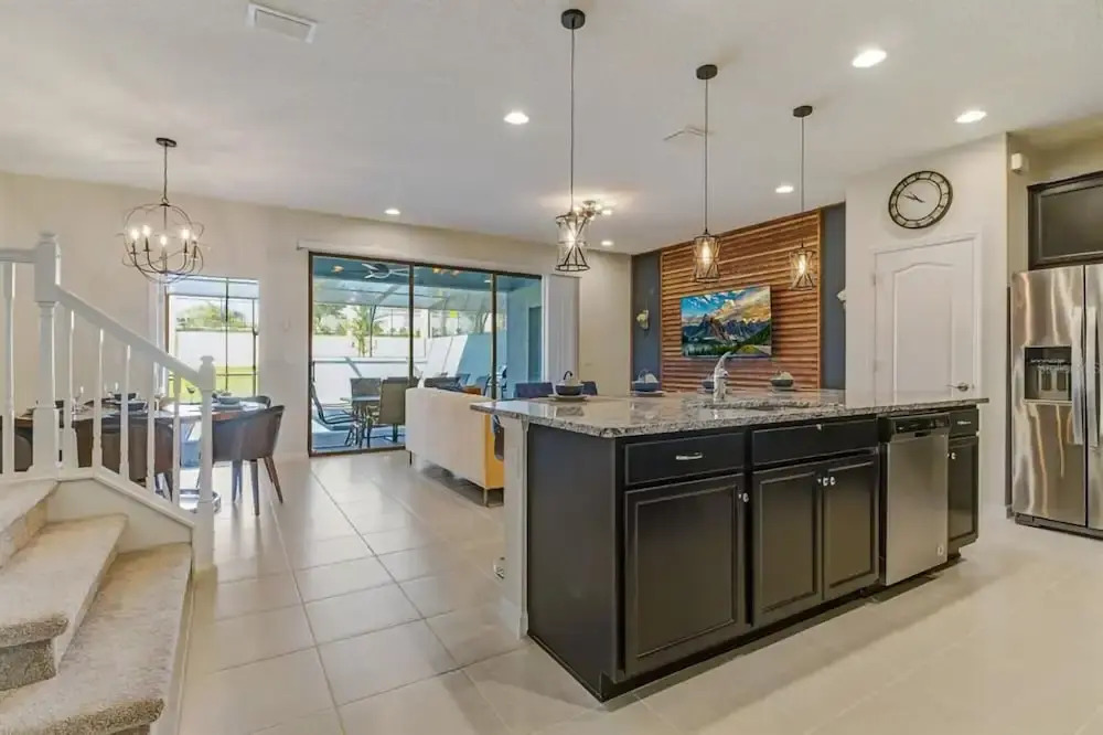 2442 Amazing Townhome for Your Vacation Close to Disney
