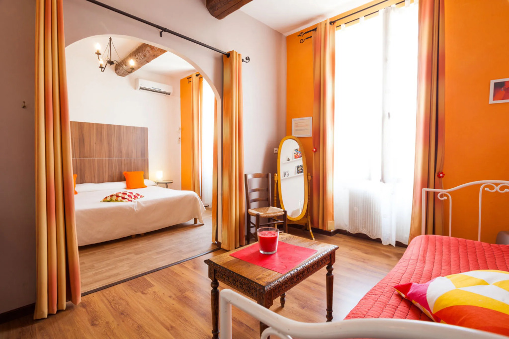 Logis Auberge De Tavel