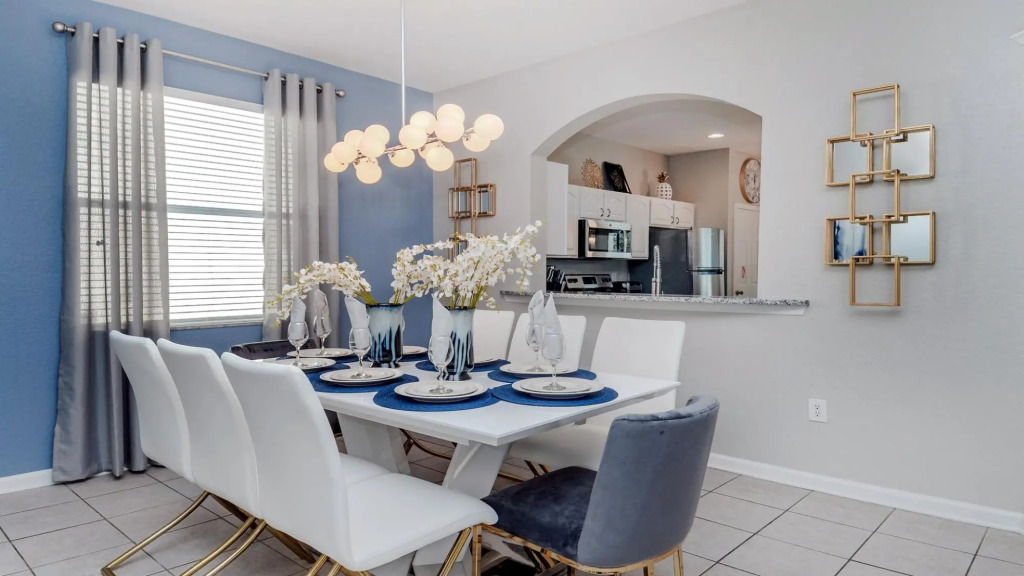 Modern 7BR Villa w Pool greenview close to Disney