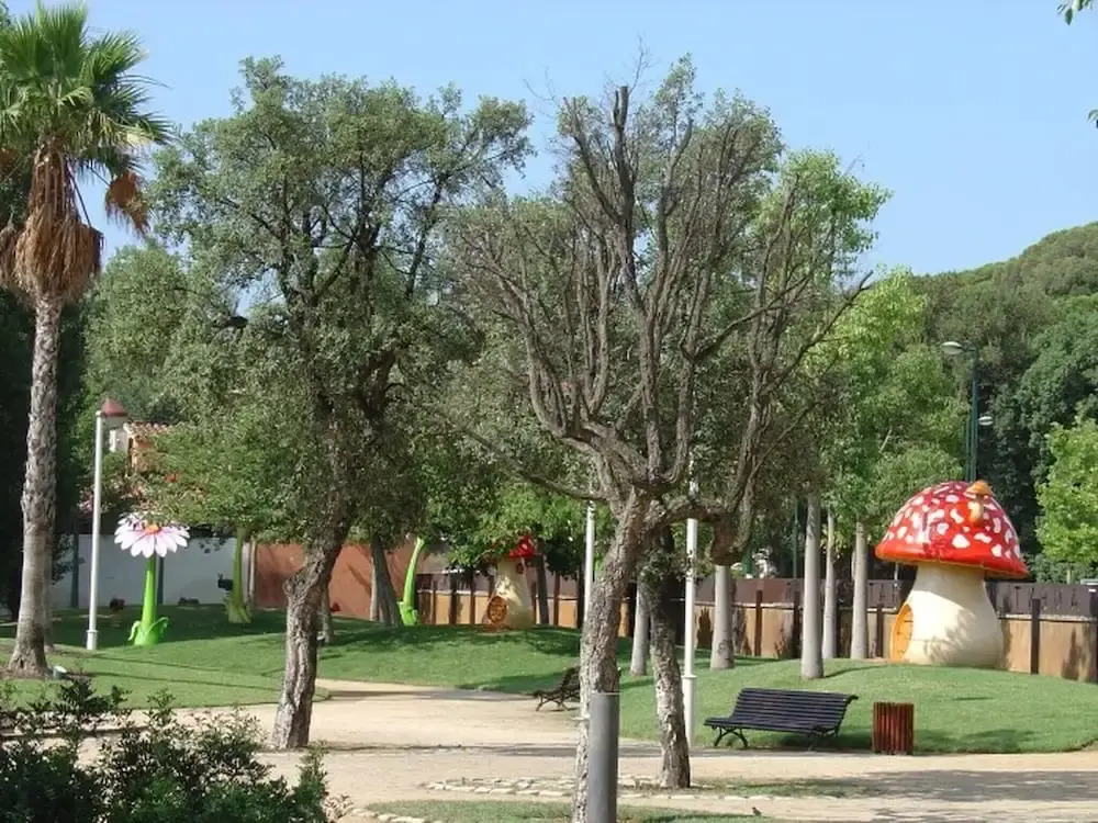 Triplex Next To The Beach 2 Separate Entrances
