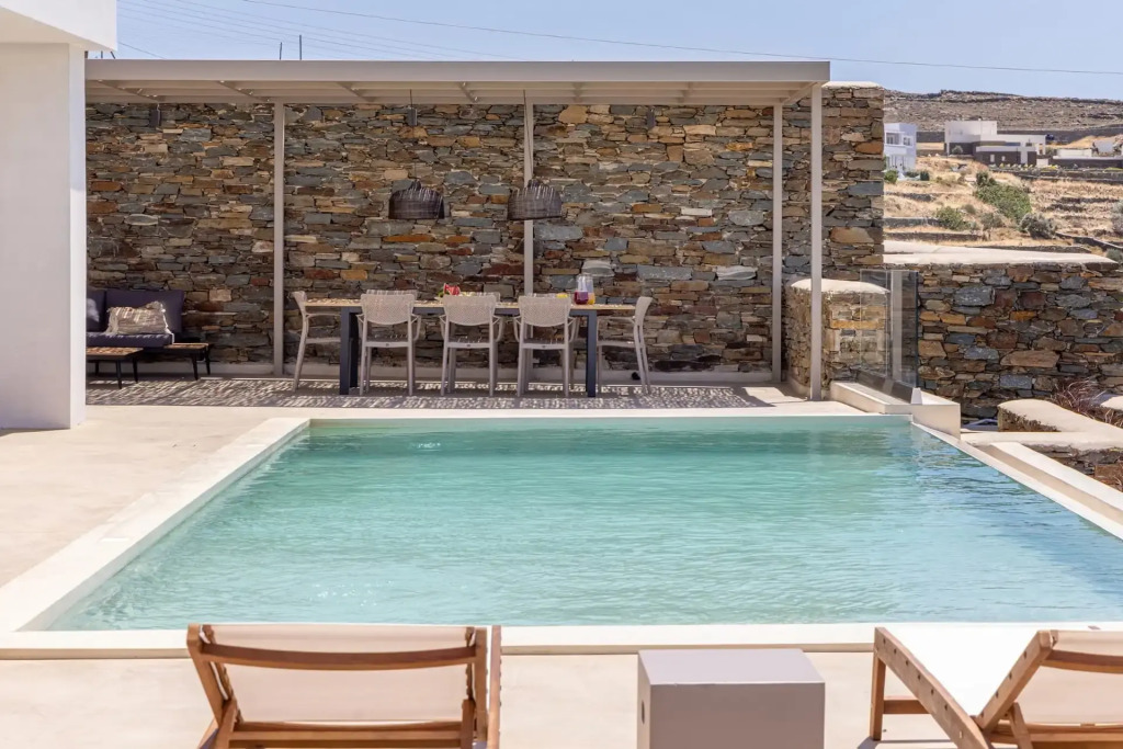 Monogram Travel Tinos