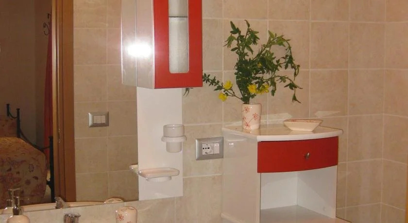 A Due Passi Dal Mare B&B