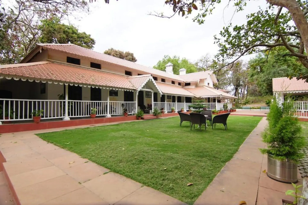 Karnikar Bungalow
