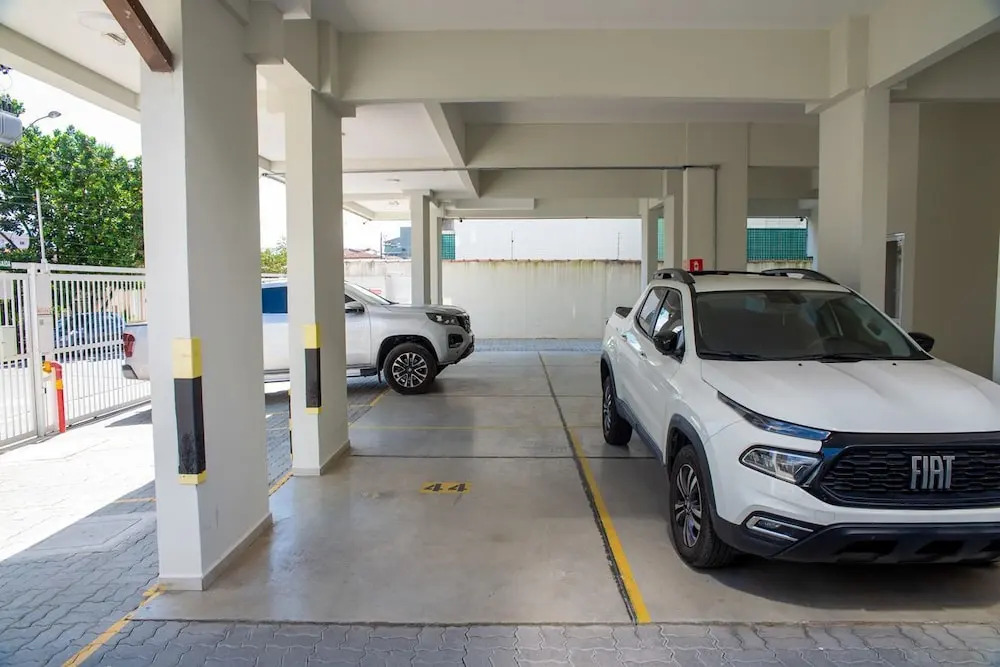 Apto a 280m da Praia do Itagu c Piscina e Garagem