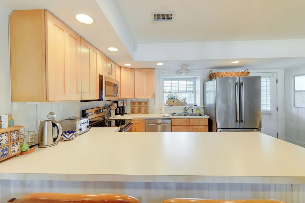 Atlantic Beach Condo - Walk to Beaches!