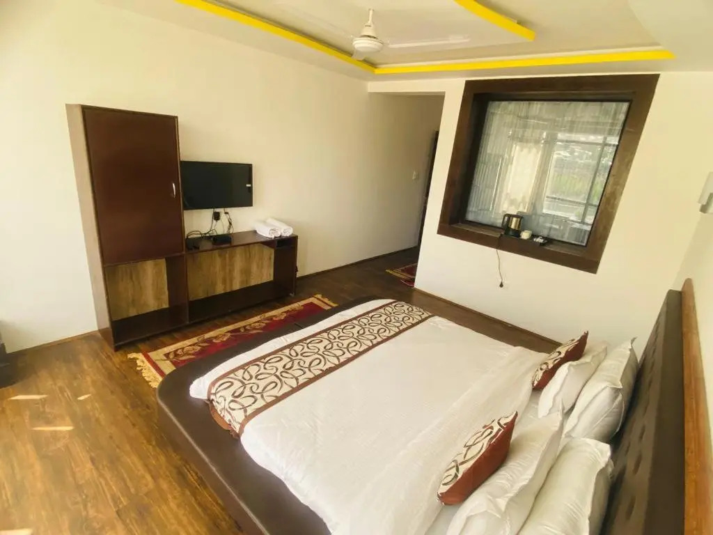 Hotel The White Castle Kargil