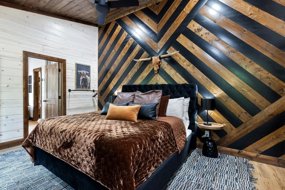 Chic Rustic Cabin Woodsy Retreat in Eagle Mt