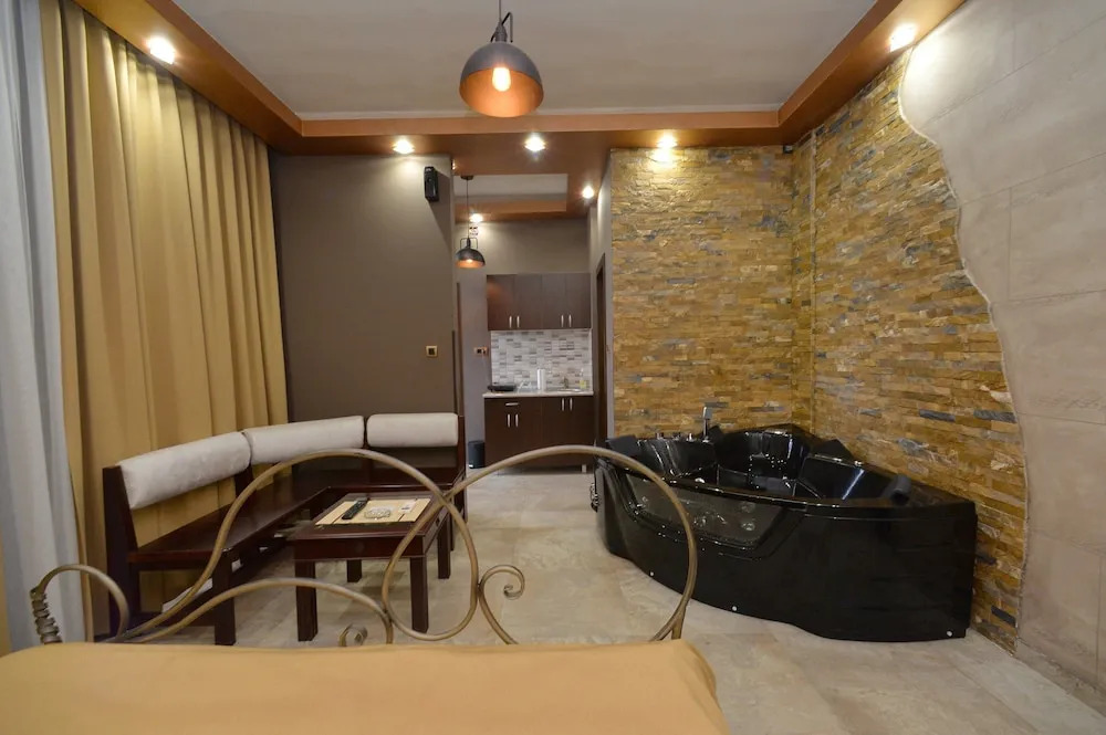 Atlas Apartments