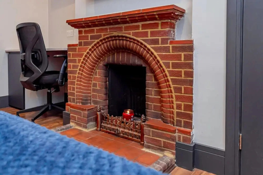 London Heathrow Airport 6 Bedroom Ensuite