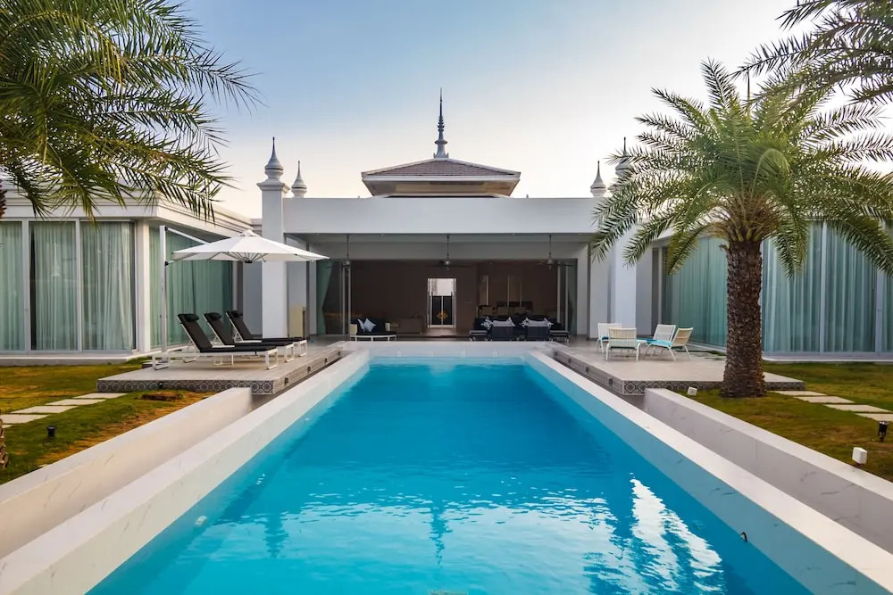 Gatsby Rawai Villa