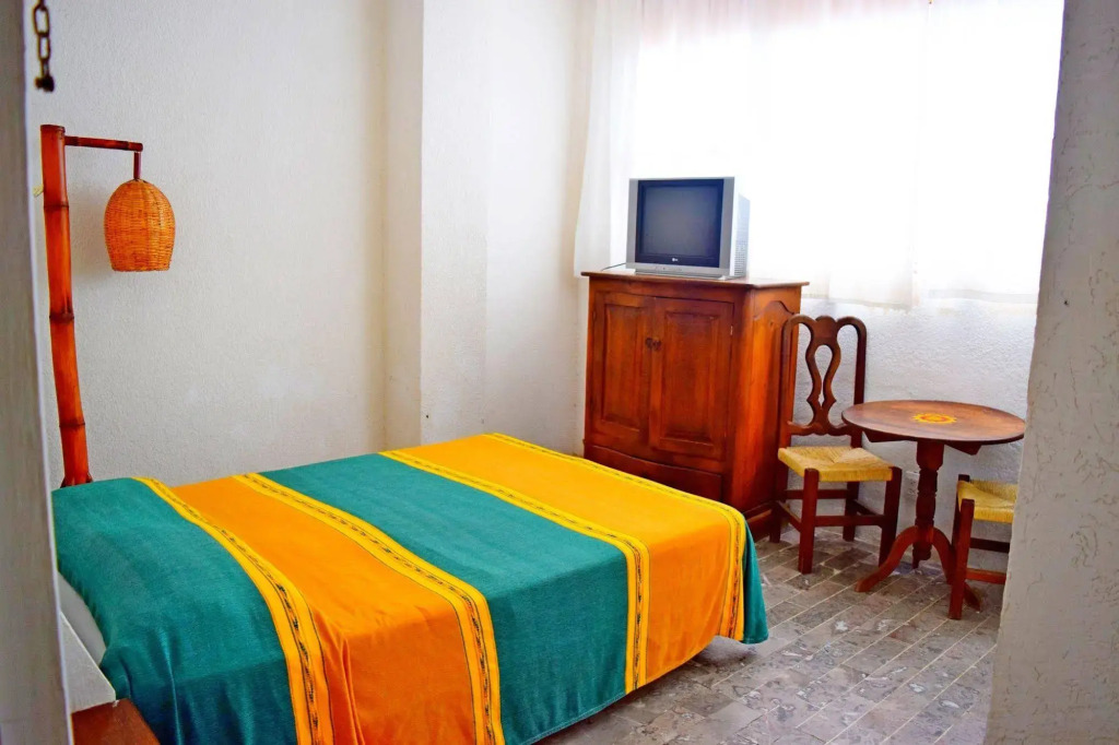 Hotel Corona Zihua