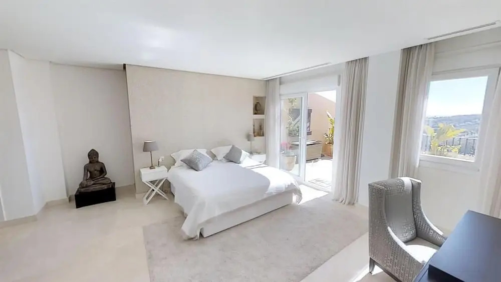 Outstanding Penthouse Near Puerto Banus
