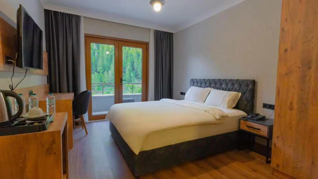 PAZARCIK MOUNTAIN HOTEL