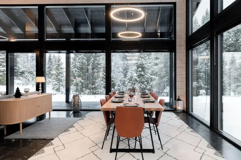 High-Quality 4BR Villa - Private Hot Tub & Sauna