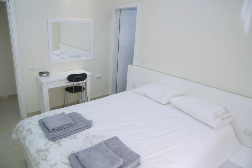 Dizengoff - Lovely family apartment 3 rooms.