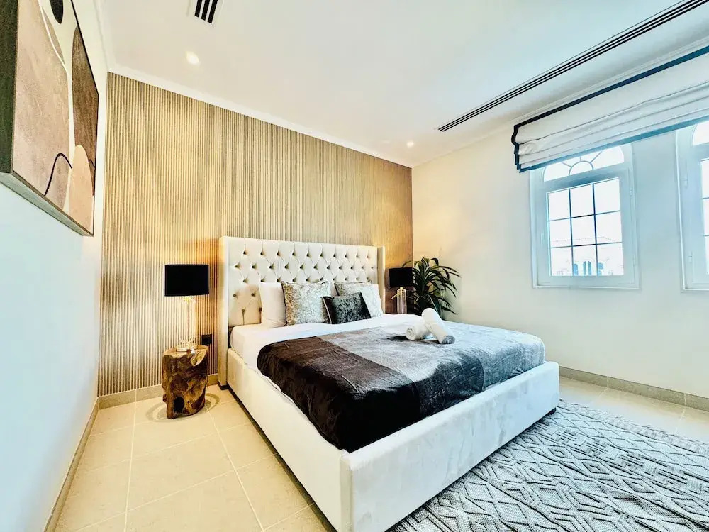 Venduras - 3BR Villa in Jumeirah Park