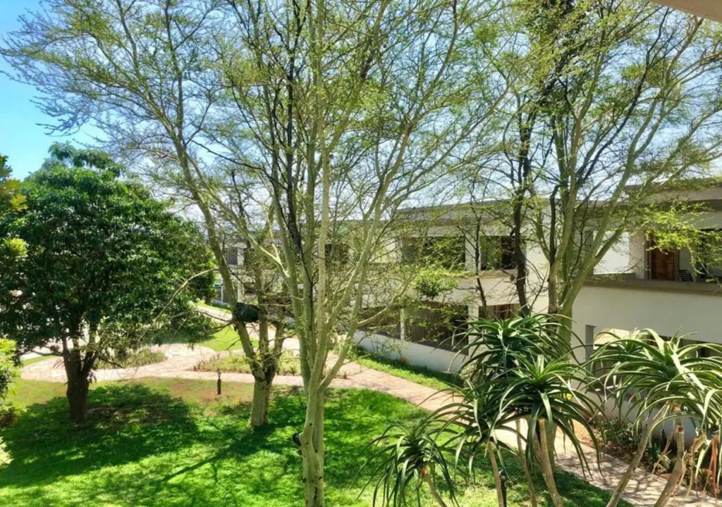 ASANTE MOUNTAIN LODGE
