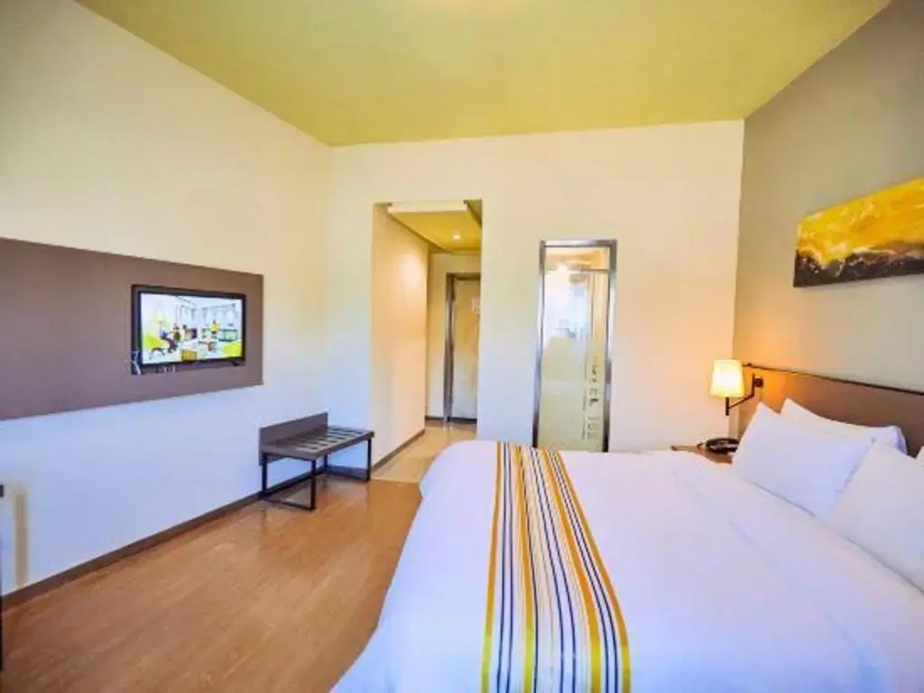 Motel 168 Shanghai Daduhe Road Changfeng Park Branch