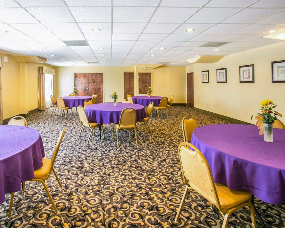 Sleep Inn & Suites Gonzales near Palmetto State Park
