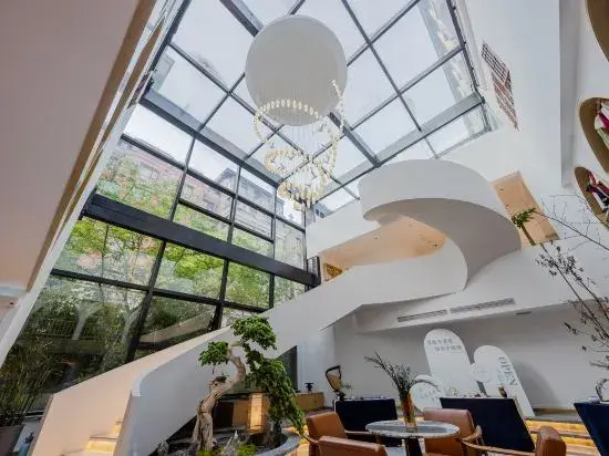 Floral Hotel·An instant hotel