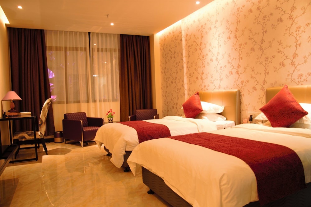 J Hotel