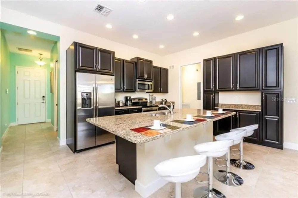 Simply Comfort Amazing 5bd Townhouse