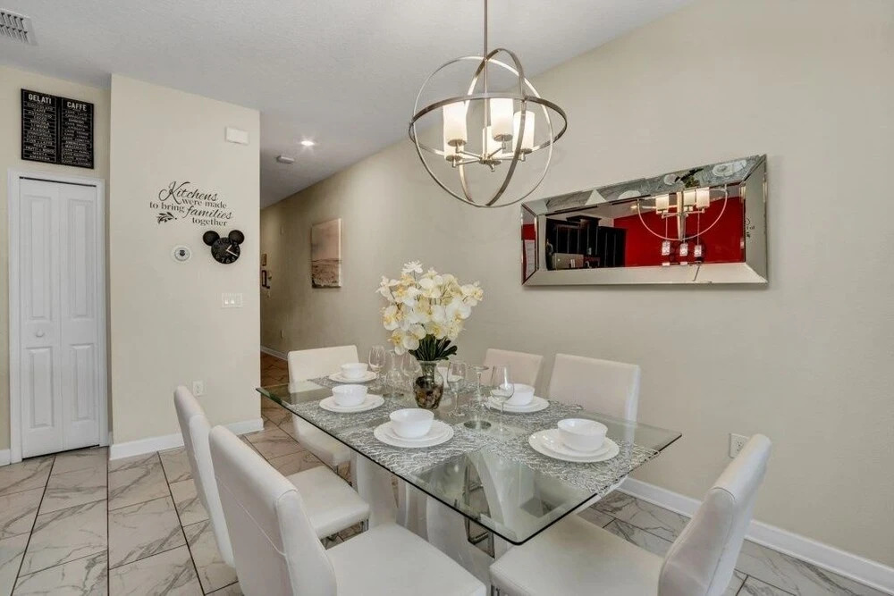 Storey Lake Amazing Resort 4 Bedroom Home! 4 Townhouse by Redawning