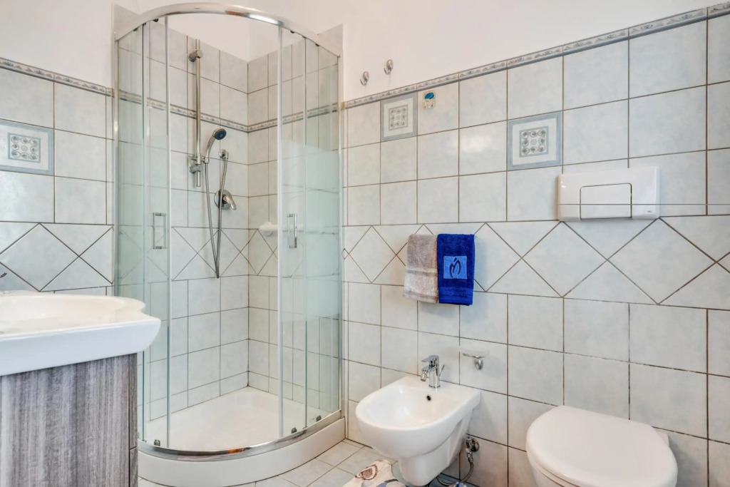 Roomy And Bright Apartment With Balconies X6