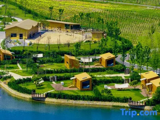 Yixing InLong  Lingshang Holiday House