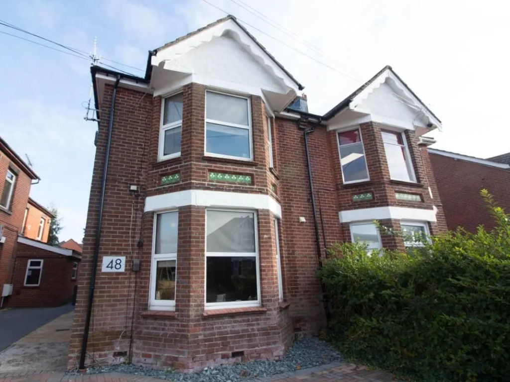Beddoe Apartments