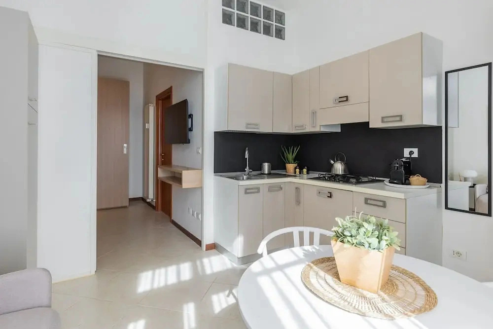 Light-filled Flat by Wonderful Italy