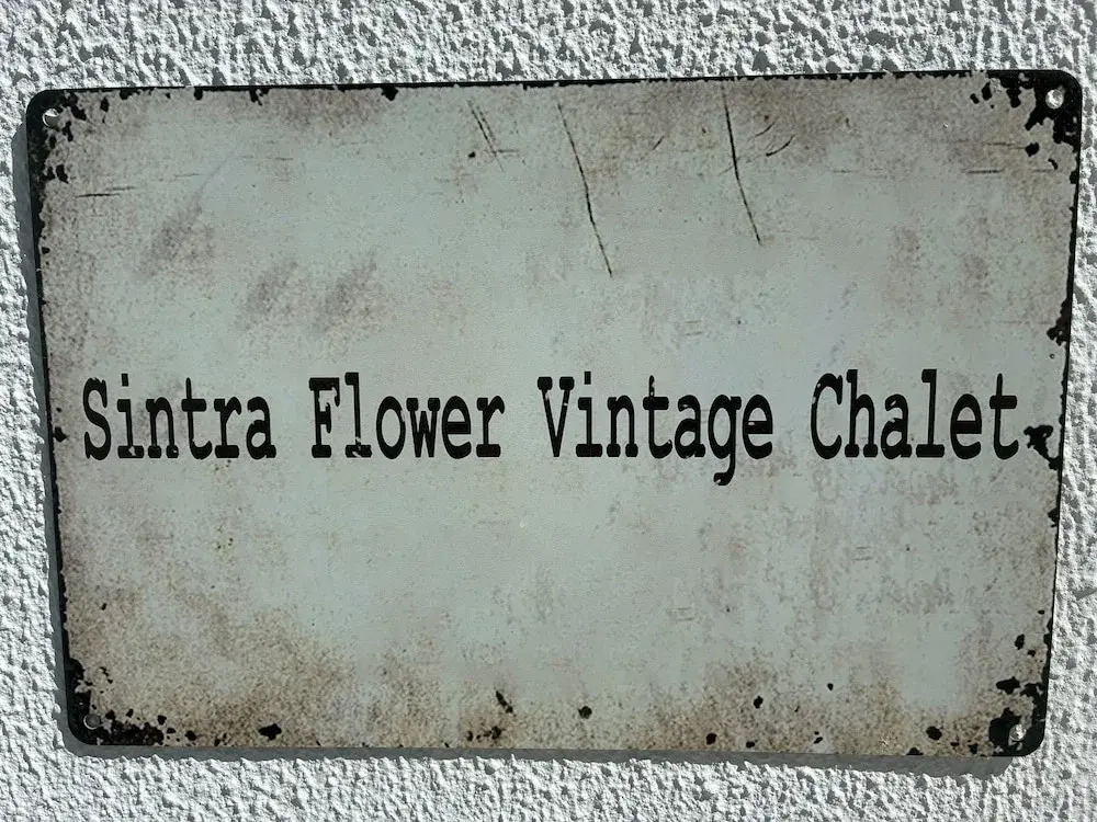 Sintra Flower Vintage Chalet