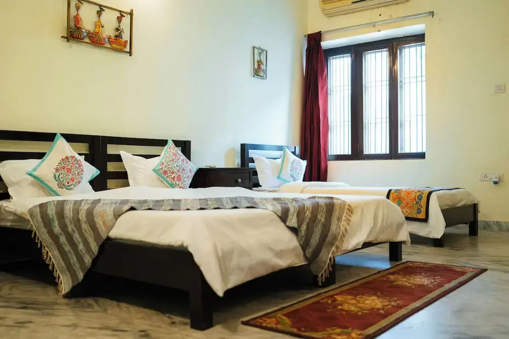 Urban Trippers Shamiyana Villa by Arindam