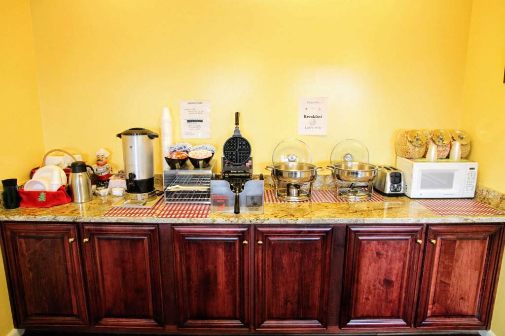 Country Hearth Inn-Union City