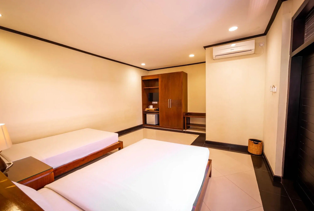 Yulia Beach Inn Kuta