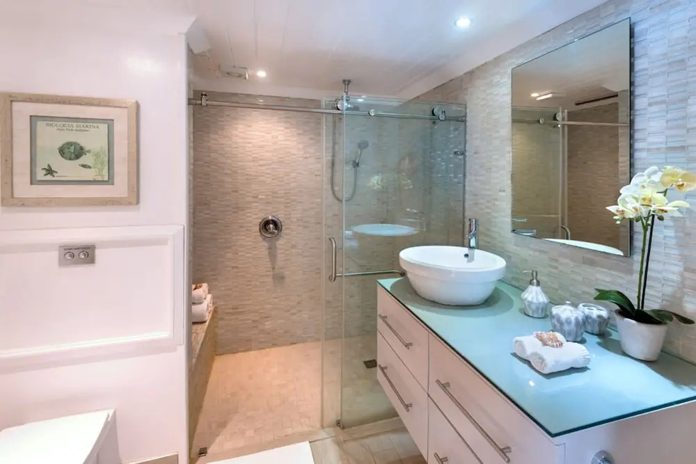 Glitter Bay Estate by Blue Sky Luxury