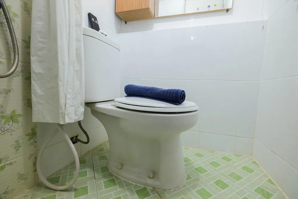 Cozy Stay 2BR @ Green Pramuka Apartment