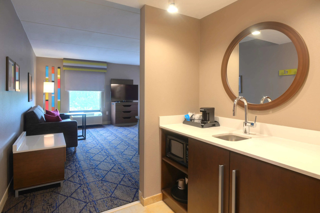 Hampton Inn & Suites Atlanta-Six Flags