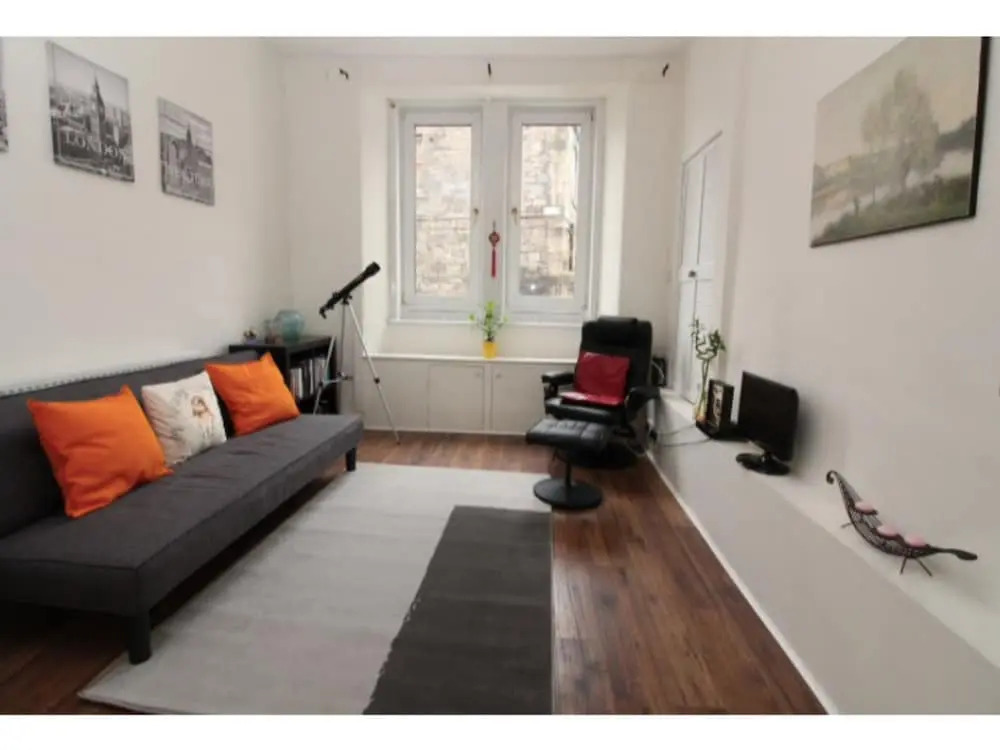 Quaint and Cozy City Centre Apartment Ideal for 3