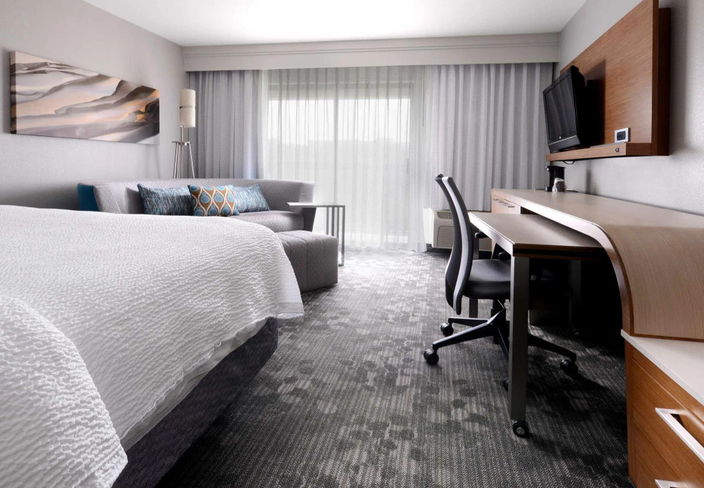 Courtyard by Marriott Houston Northwest