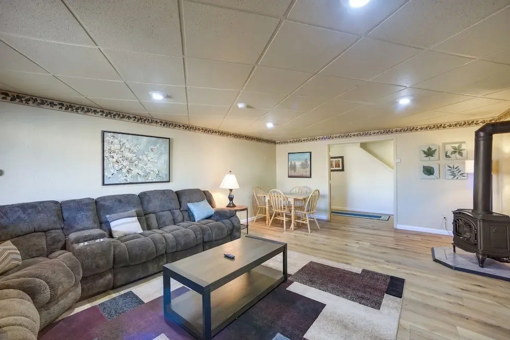 Updated Springs Home - 3 Mi to Garden of the Gods!