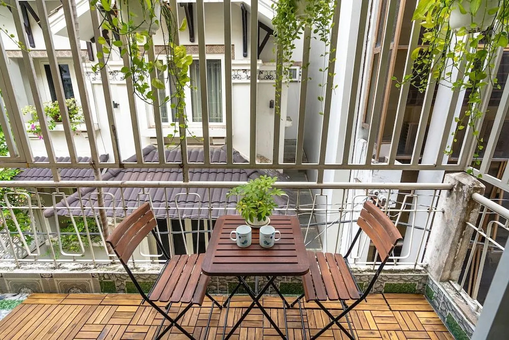 We Home Nguyen Trai