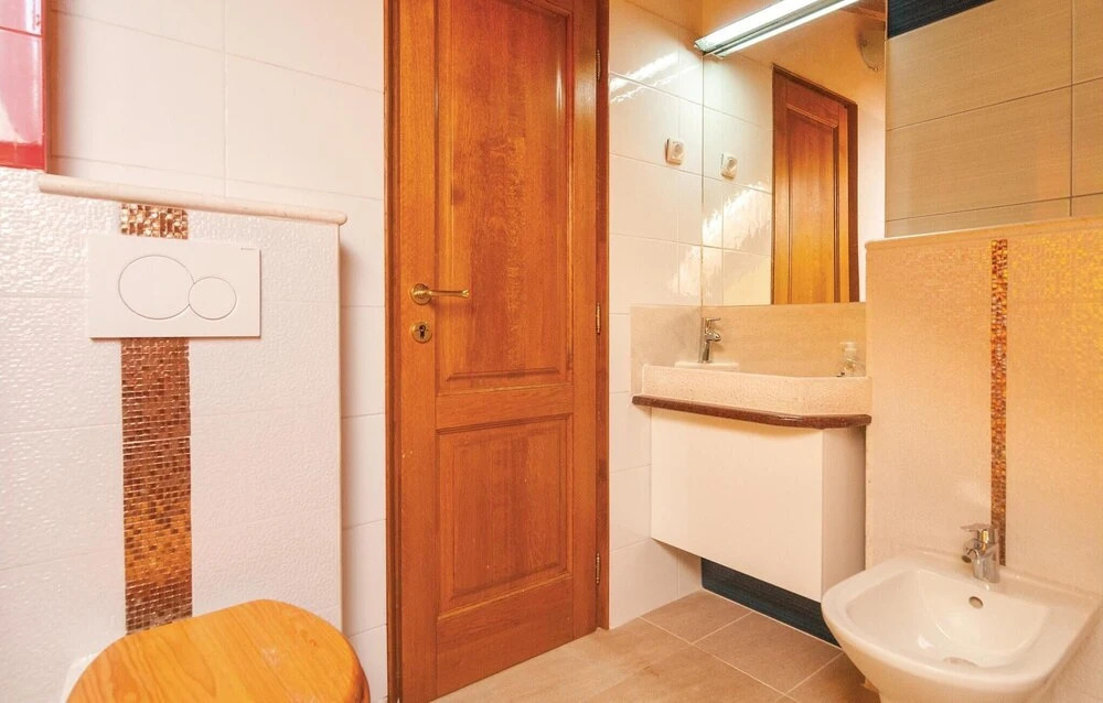 Nice Home in Stomorska with Hot Tub, Sauna & 9 Bedrooms