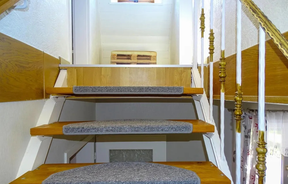 Stunning Home in Klein Warin With Wifi and 2 Bedrooms