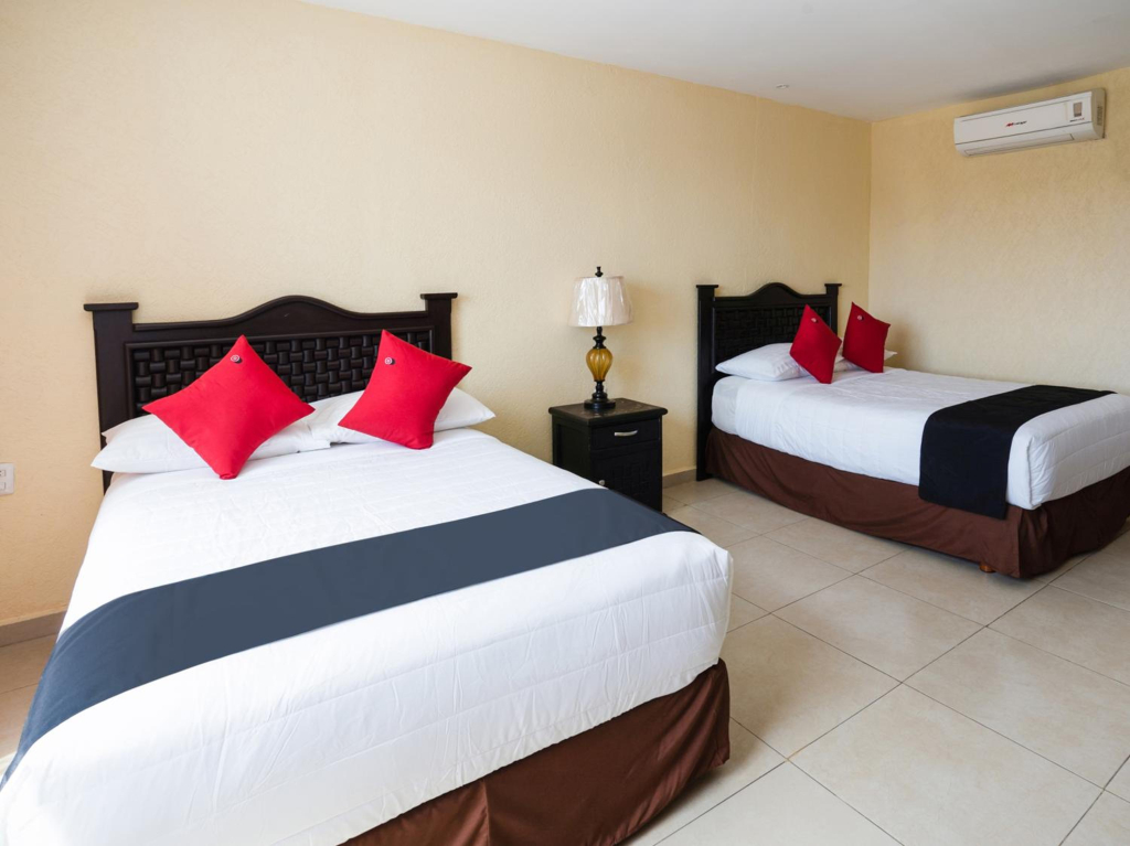 Capital O Hotel Los Caracoles, Acapulco