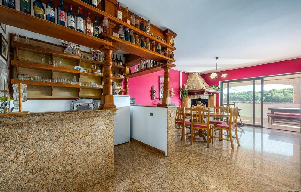 Awesome Apartment in Vrsar With 4 Bedrooms