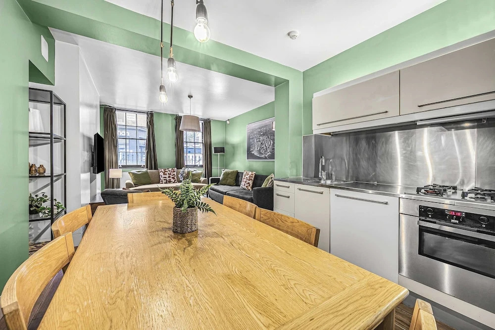 City Ember Fitzrovia by Frankie