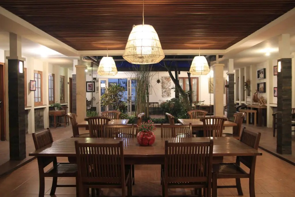 Oyo 497 De Tropis Family Guest House