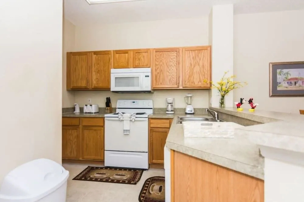 Emerald Island Kissimmee 3Bed Townhome (8564CCL) - 3 Br townhouse by R